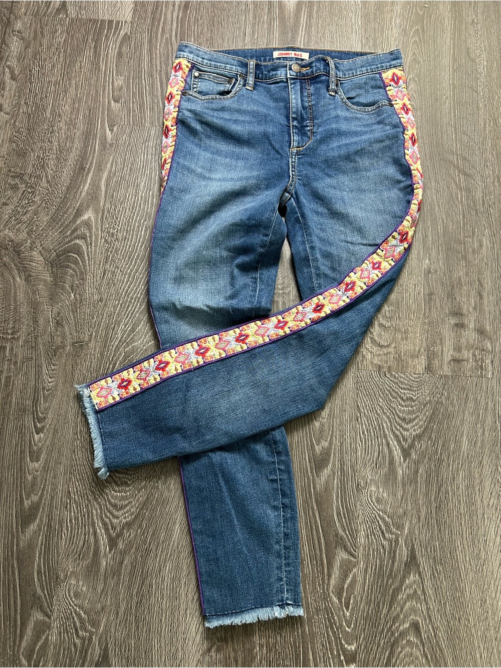 Johnny Was phoebe cropped Blue Skinny Jeans Embroidered tribal panels down